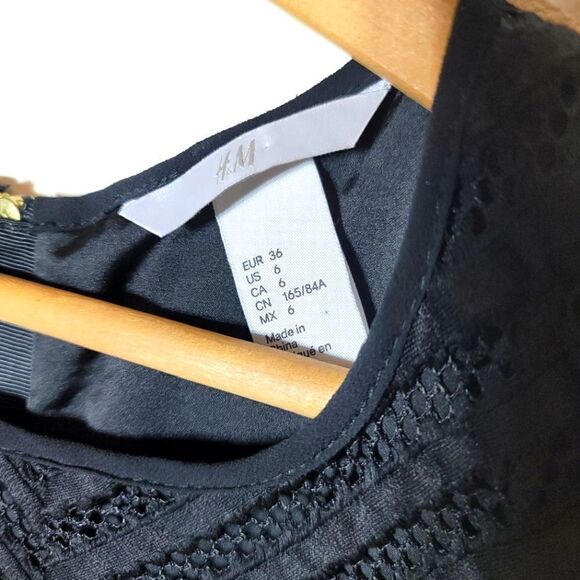 H&M Textured Stripe Sleeveless Black Fit & Flare Mini Dress - Picture 8 of 9